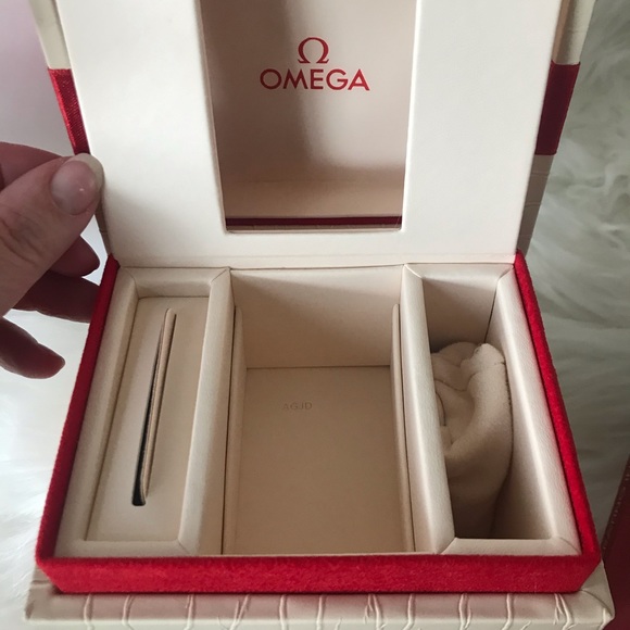 Ladies NEW Omega Constellation Watch - Picture 7 of 8